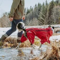 Hurtta Bare Rain Overalls Berry -Perfect Care Shop 186544 186545 186546 186547 186548 186549 hurtta forzooplus bare regenoverall berry hs 09 6