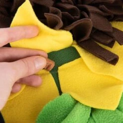 Sniffing Carpet Sunnyflower -Perfect Care Shop 229108 sunnyflower fg 0606 1