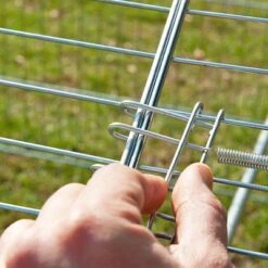 Kerbl Luxus Metal Run With Pitched Roof -Perfect Care Shop 248789 freilaufgehege 4eck spitz 4 9