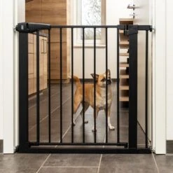 TIAKI Black Dog Gate With 7 Cm Extension 13 TIAKI Black Dog Gate With 7 Cm Extension -Perfect Care Shop 334696 tiaki dog gate black fg 8124 5