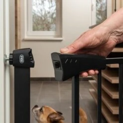 TIAKI Black Dog Gate With 7 Cm Extension 14 TIAKI Black Dog Gate With 7 Cm Extension -Perfect Care Shop 334696 tiaki dog gate black fg 8129 0