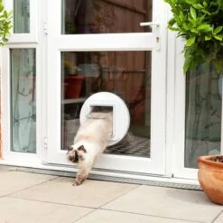 SureFlap Microchip Pet Door -Perfect Care Shop 55224 sureflap mikrochip haustierklappe hs 07 2